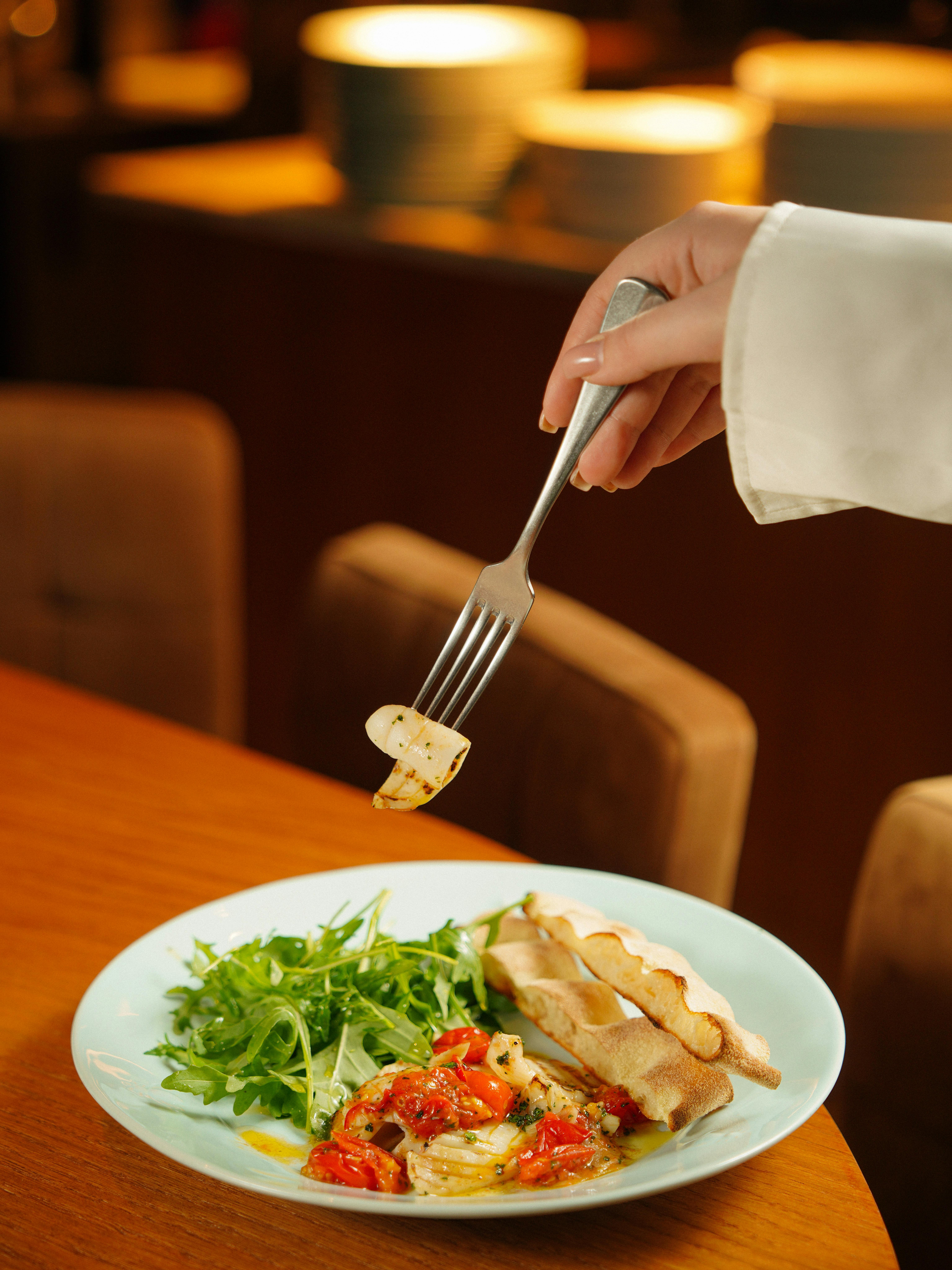 Best 7 Mediterranean Diet Cookbooks for Healthy Eating in 2025